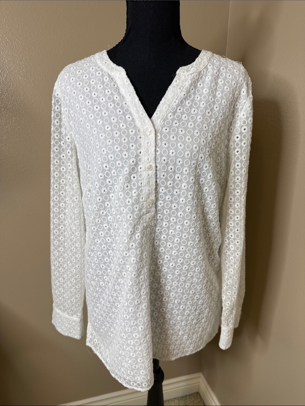 Talbots White Eyelet Button-Front Blouse